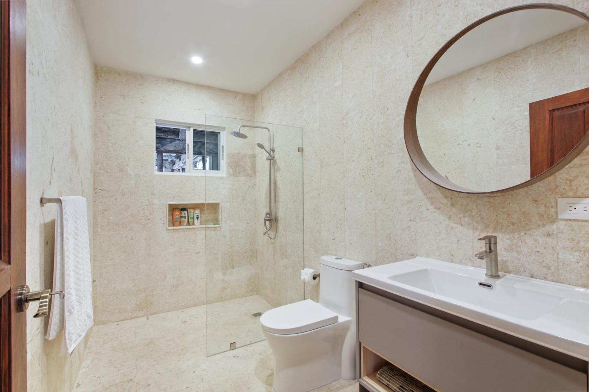 Villa Luxury On La Cana Golf Course With Pool, Jacuzzi, Cart & Maid *