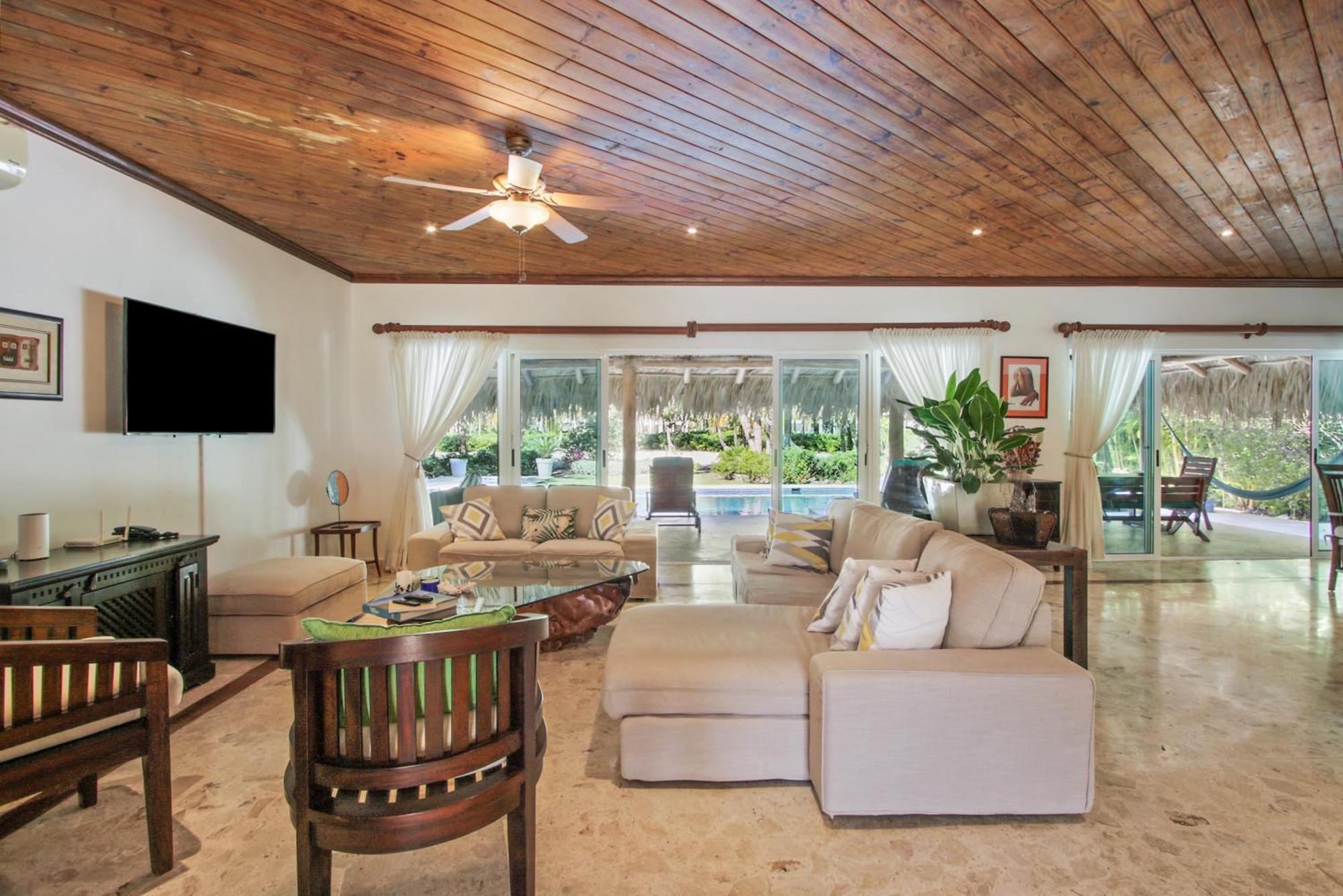 Luxury On La Cana Golf Course With Pool, Jacuzzi, Cart & Maid *