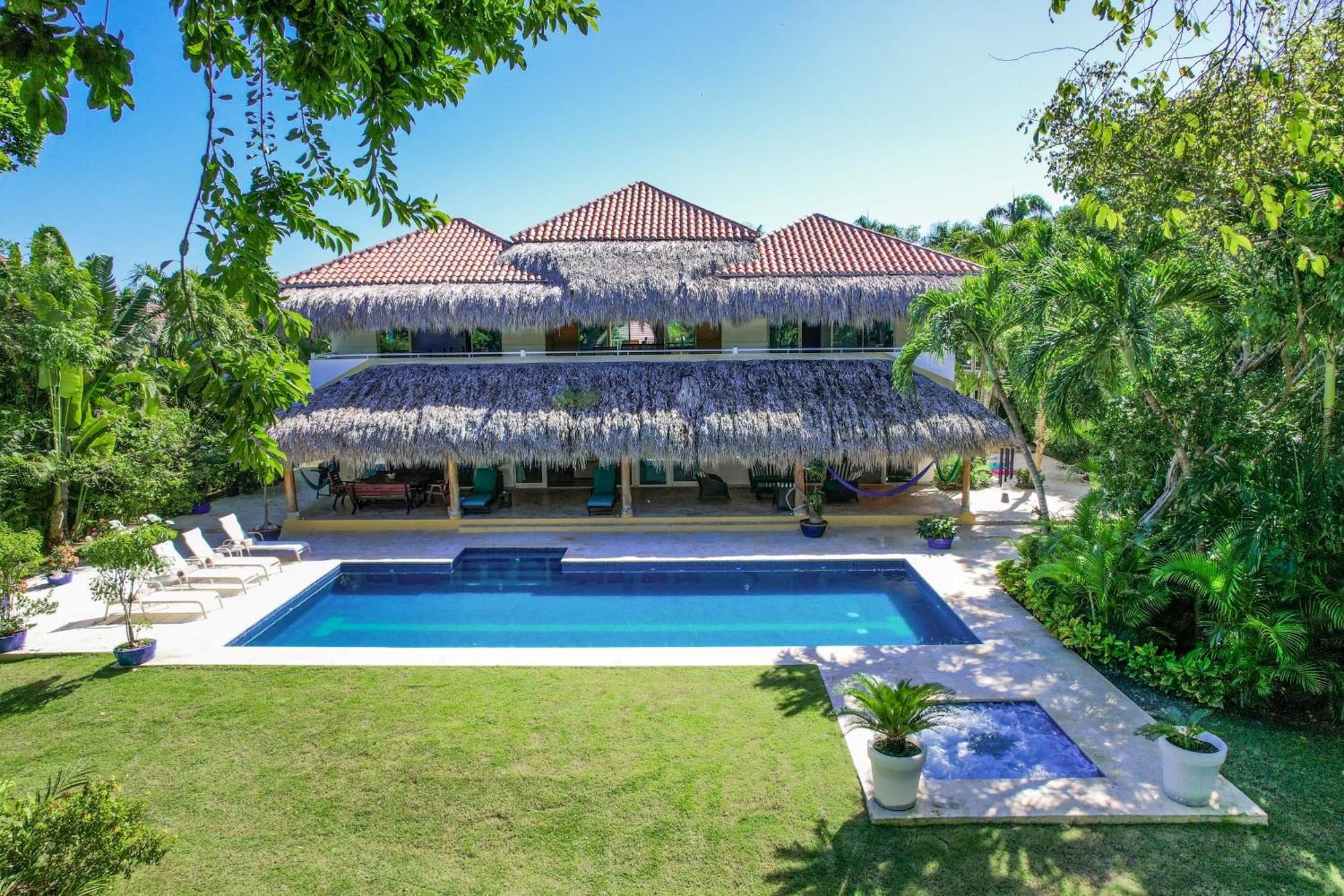 Luxury On La Cana Golf Course With Pool, Jacuzzi, Cart & Maid