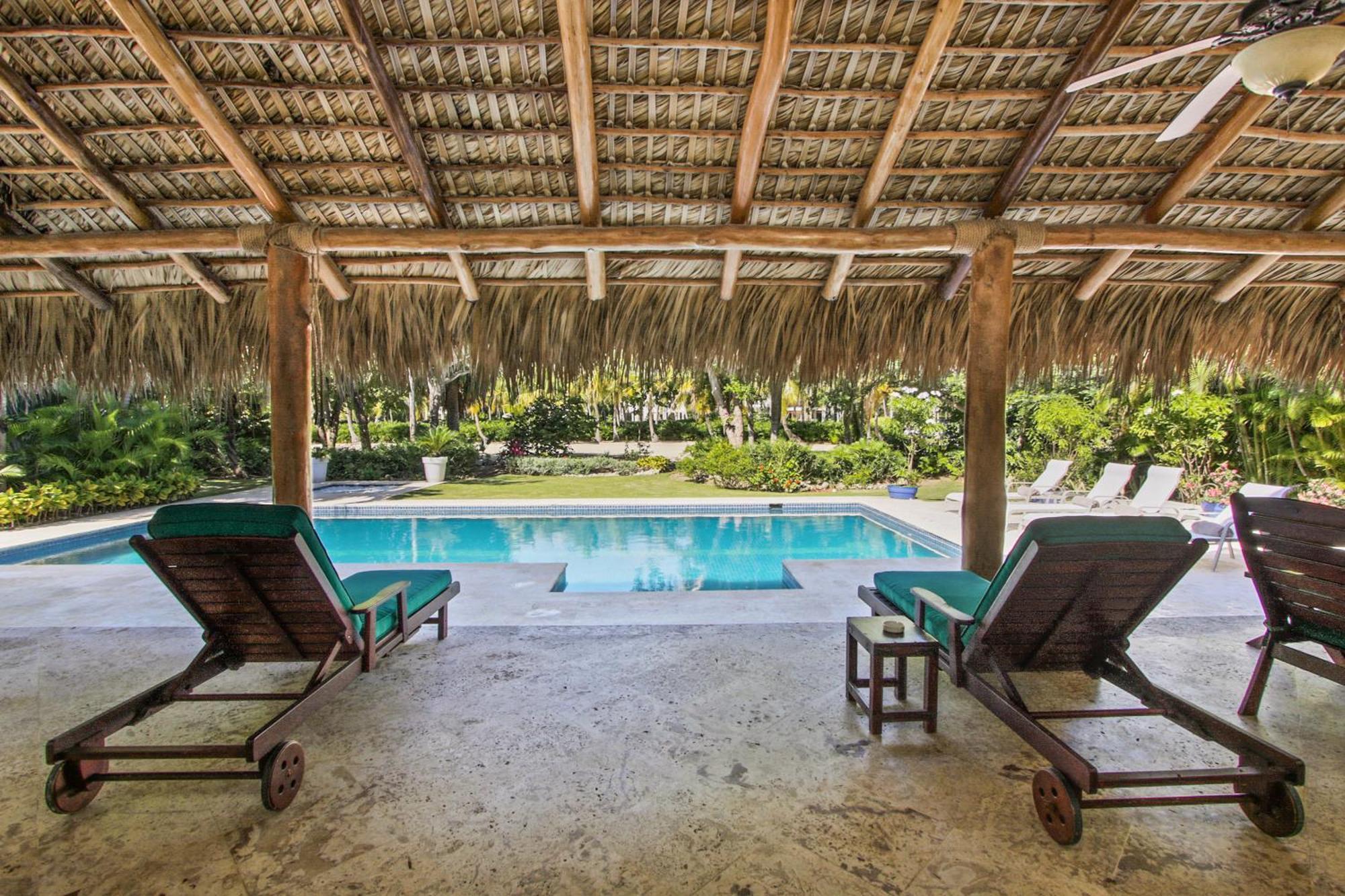 Luxury On La Cana Golf Course With Pool, Jacuzzi, Cart & Maid Punta Cana