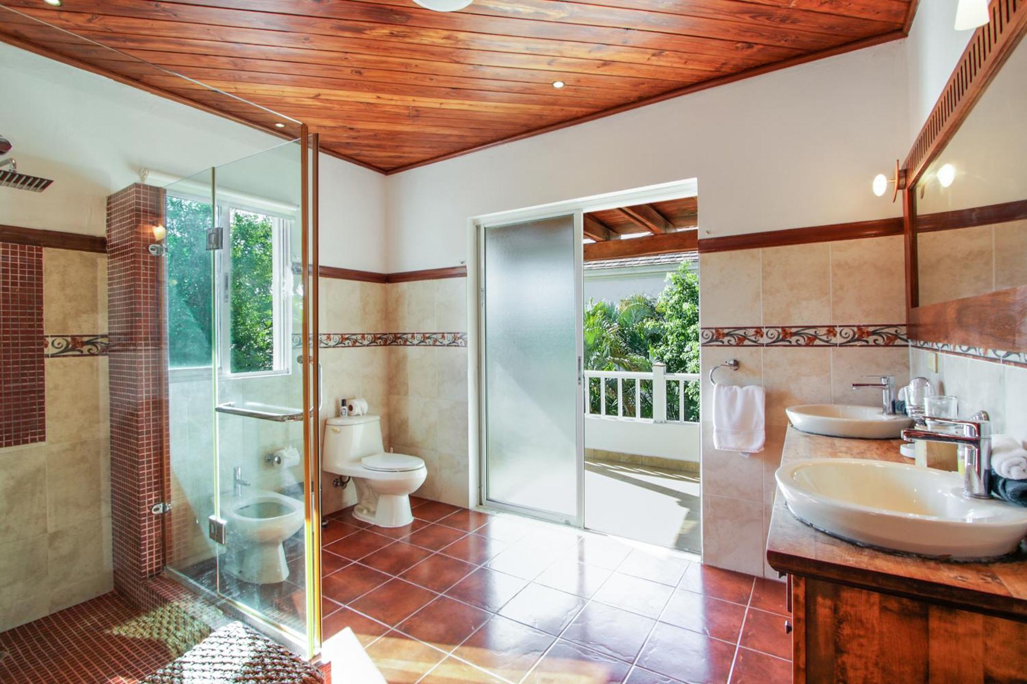 Luxury On La Cana Golf Course With Pool, Jacuzzi, Cart & Maid Villa
