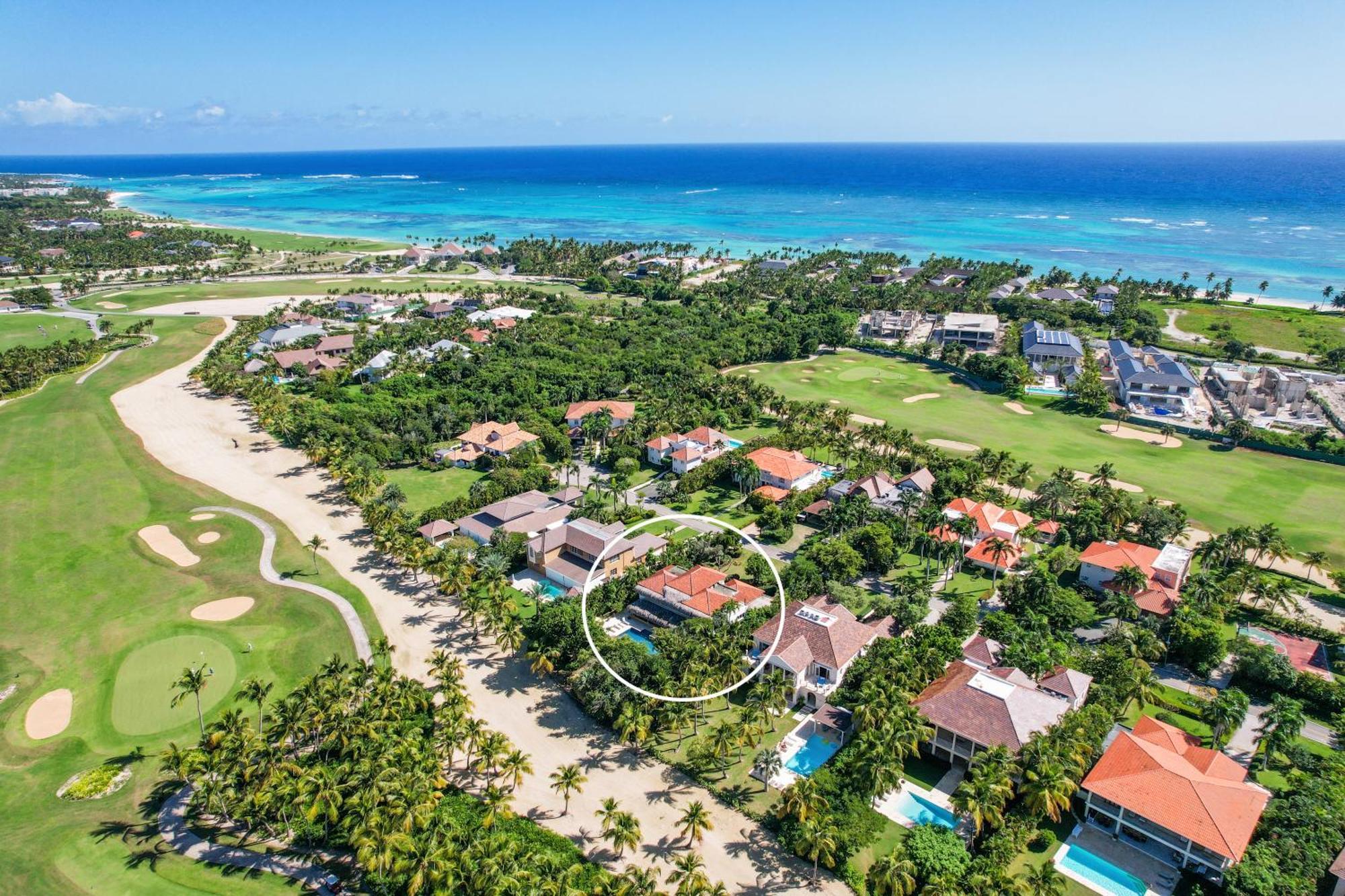 Luxury On La Cana Golf Course With Pool, Jacuzzi, Cart & Maid *