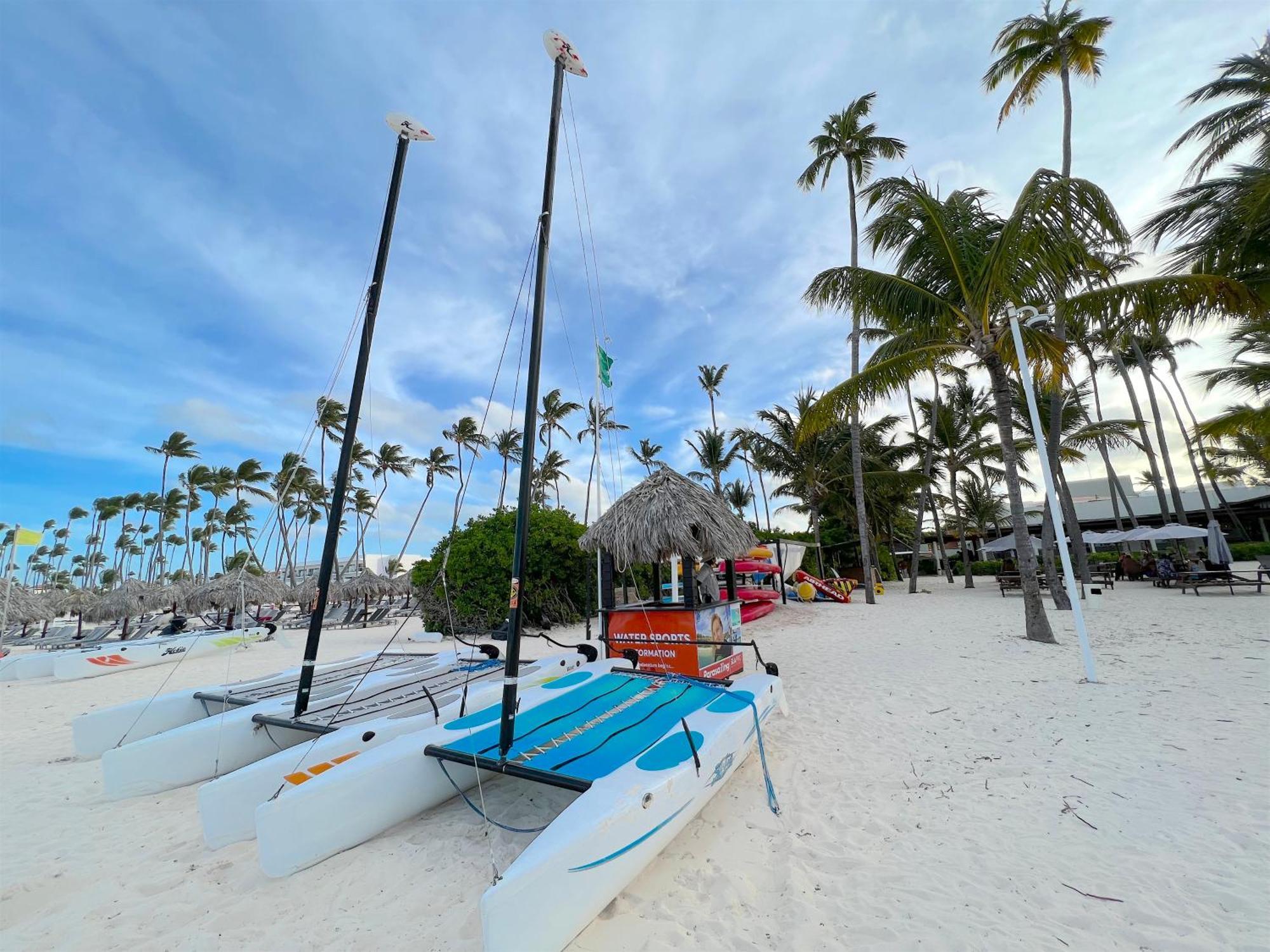 Sol Caribe - Playa Los Corales - Beach Club, Wifi, Swimming Pool 5* Punta Cana