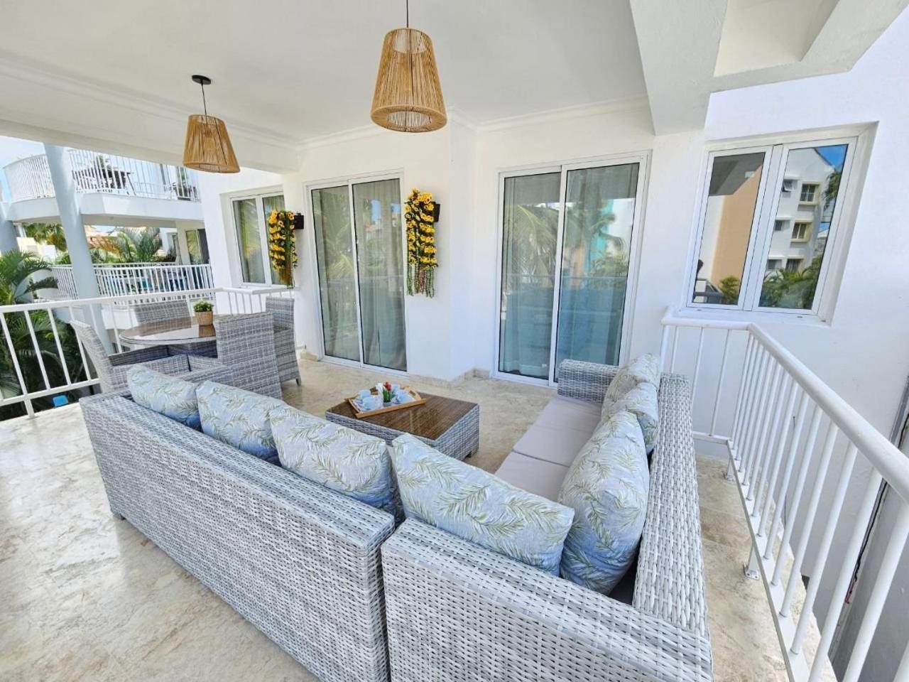 Apartamento 2bdr Access At Playa Turquesa Corales Pc Punta Cana