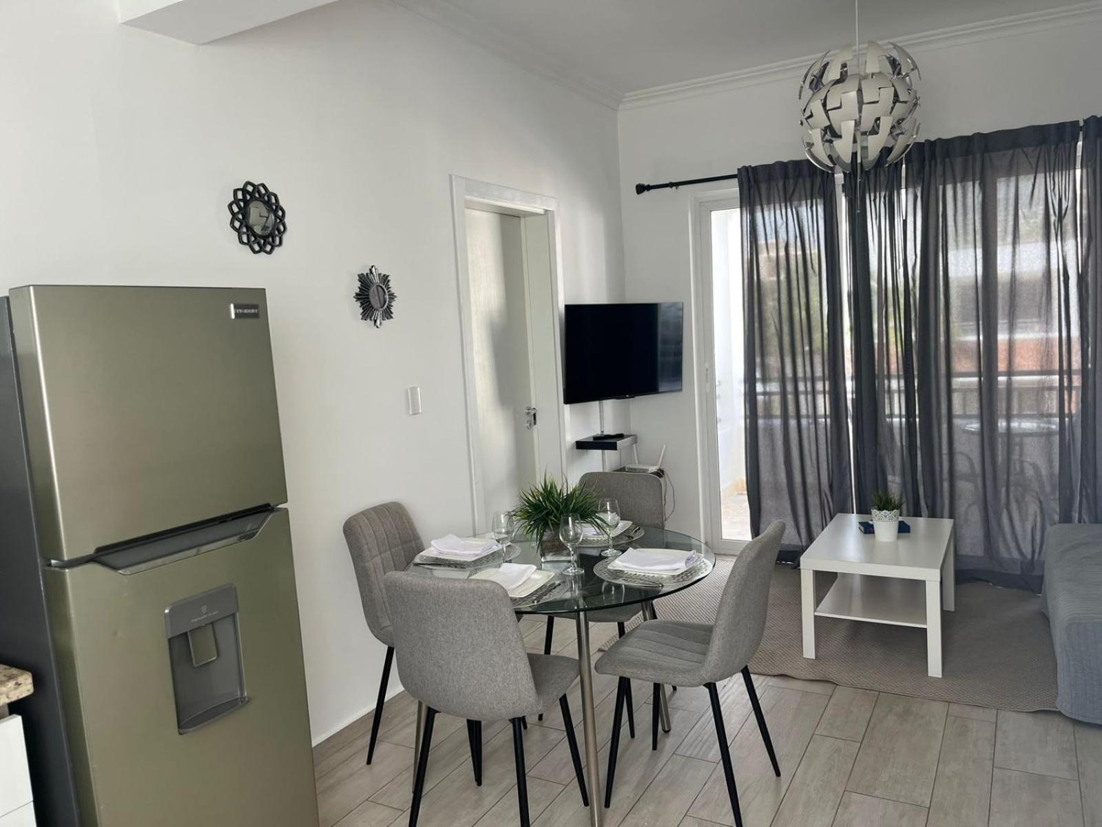 A Pocos Minutos De La Playa En Corales Coral Village B2b Apartamento *