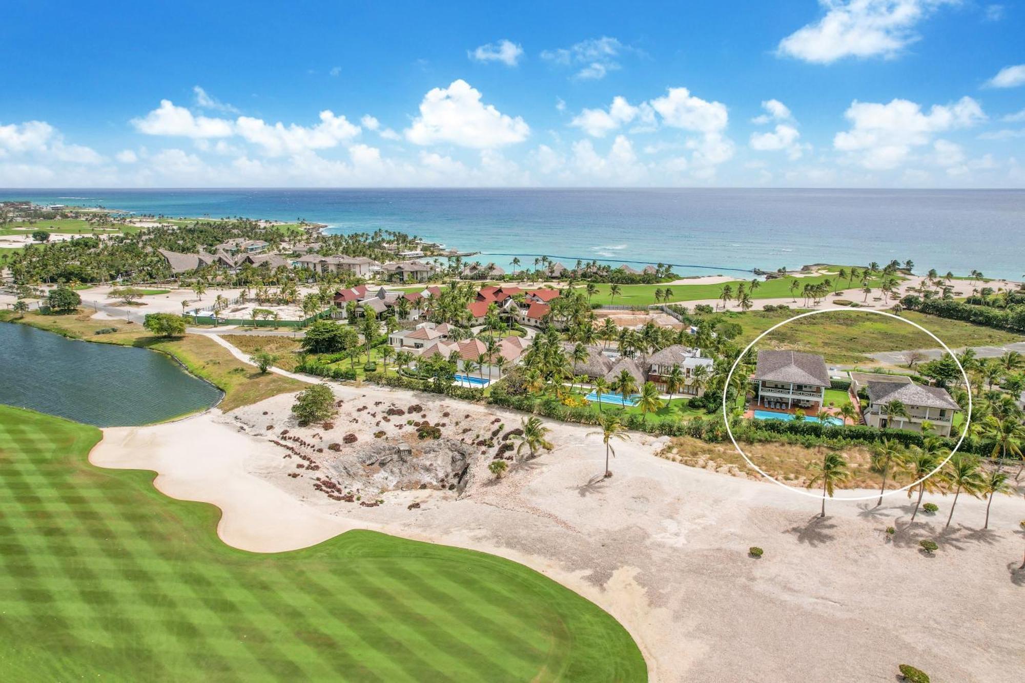 Luxury Ocean-view With Private Pool & Golf Access, Dedicated Staff Villa *