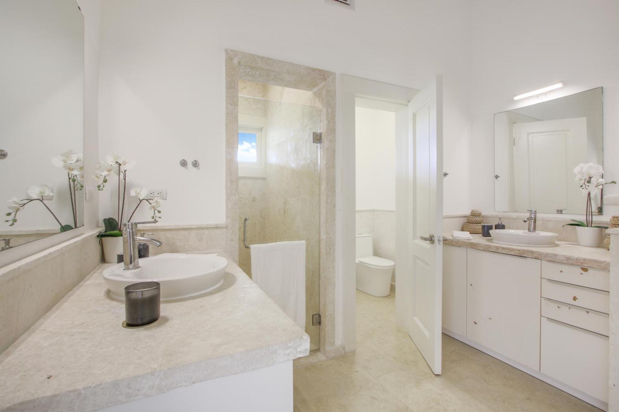 Luxury Ocean-view With Private Pool & Golf Access, Dedicated Staff Villa *