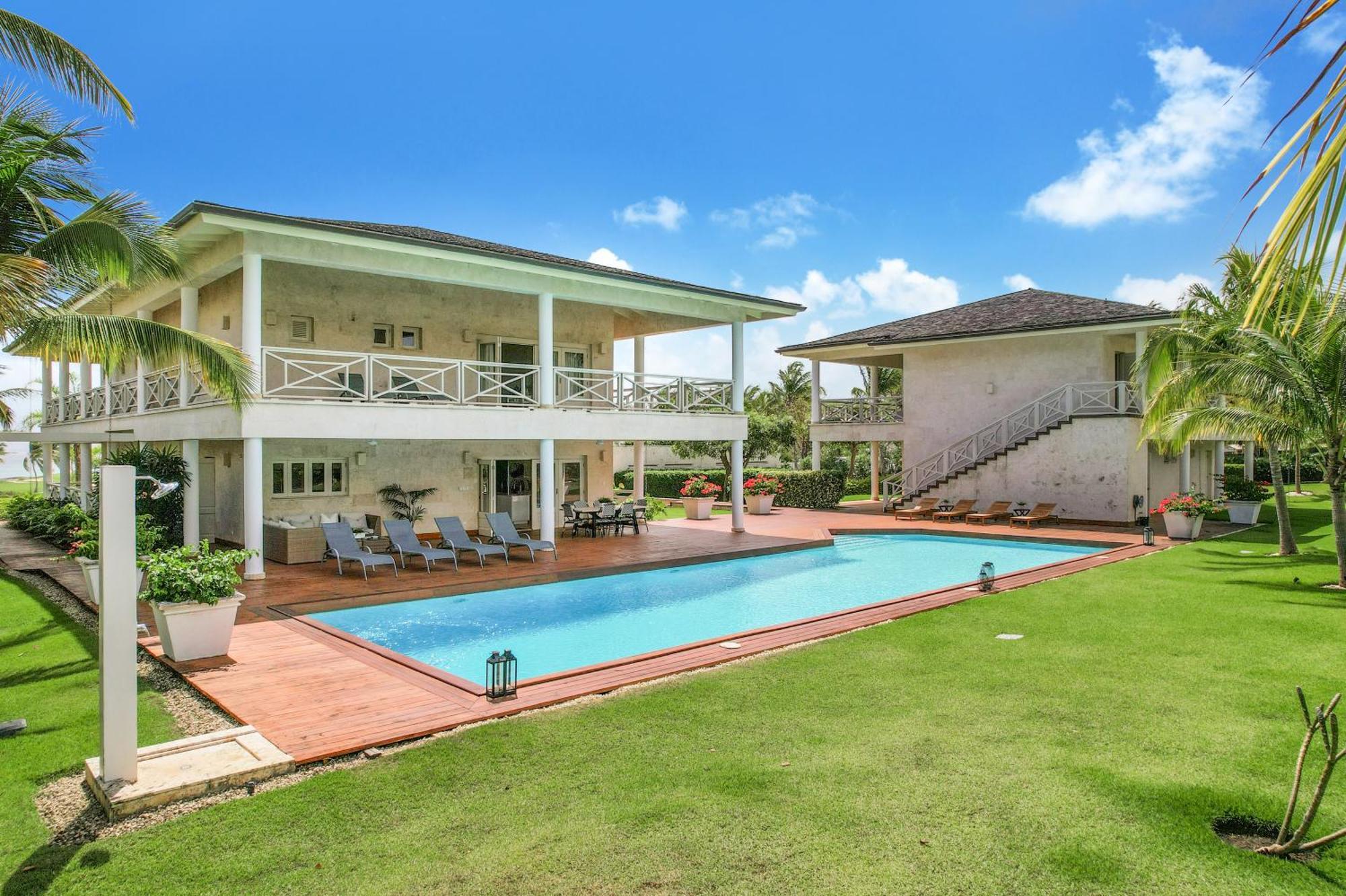 Luxury Ocean-view With Private Pool & Golf Access, Dedicated Staff Villa Punta Cana