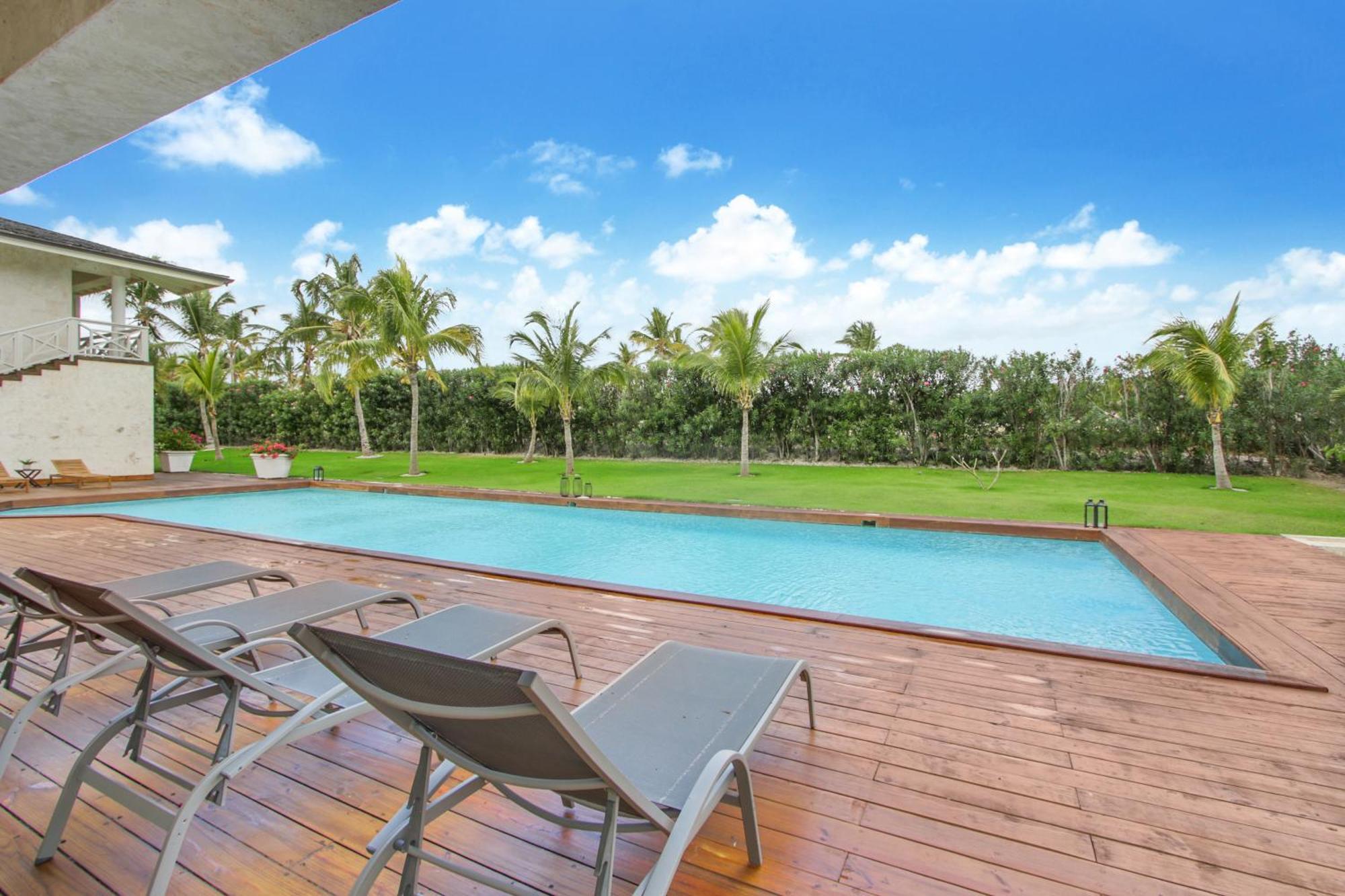 Luxury Ocean-view With Private Pool & Golf Access, Dedicated Staff Villa *