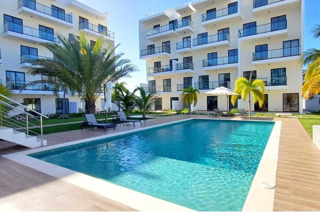 Downtown Vibrant Apartment!