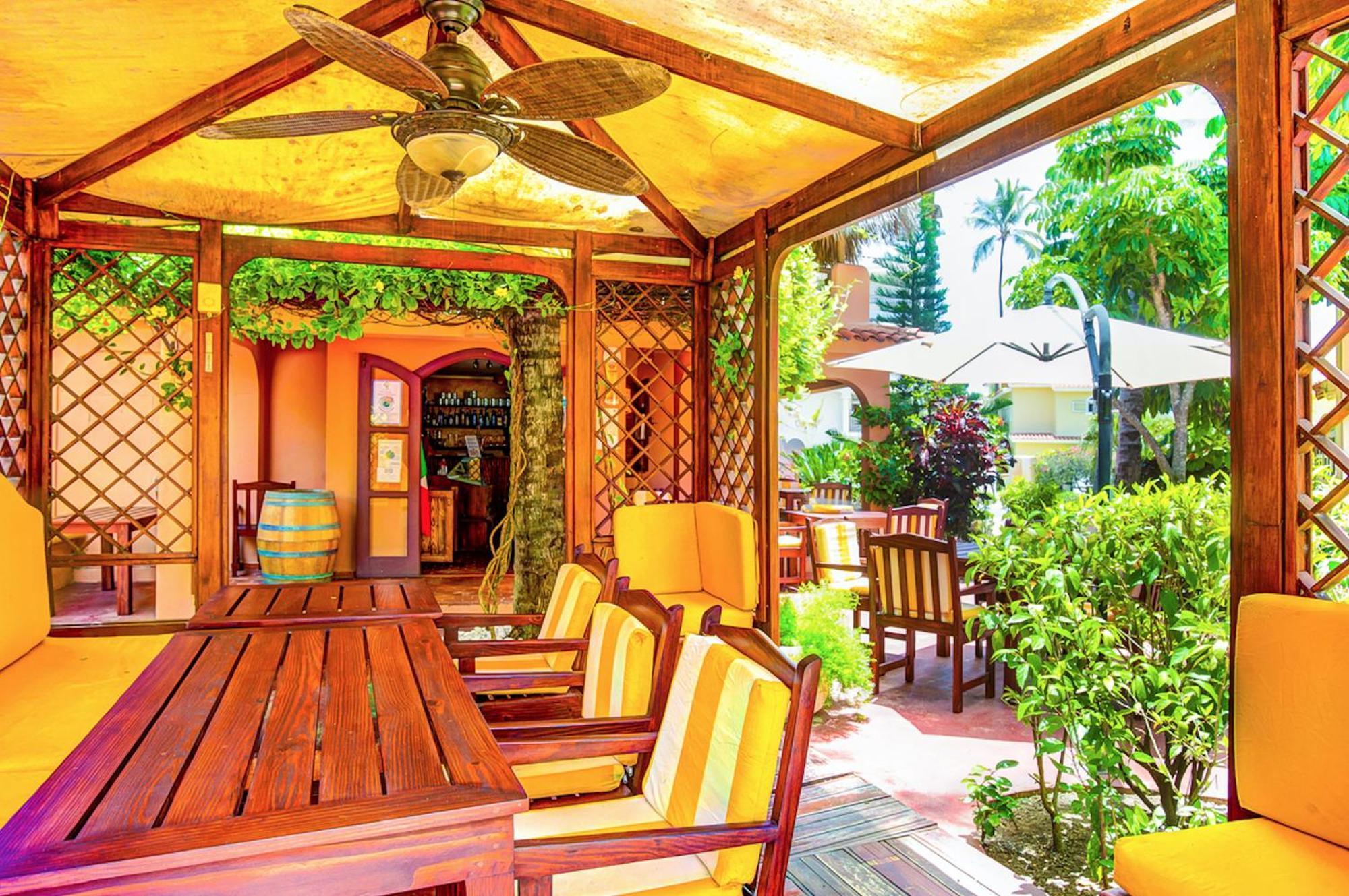Hotel Grand Caribe Beach Club And Spa - Playa Los Corales