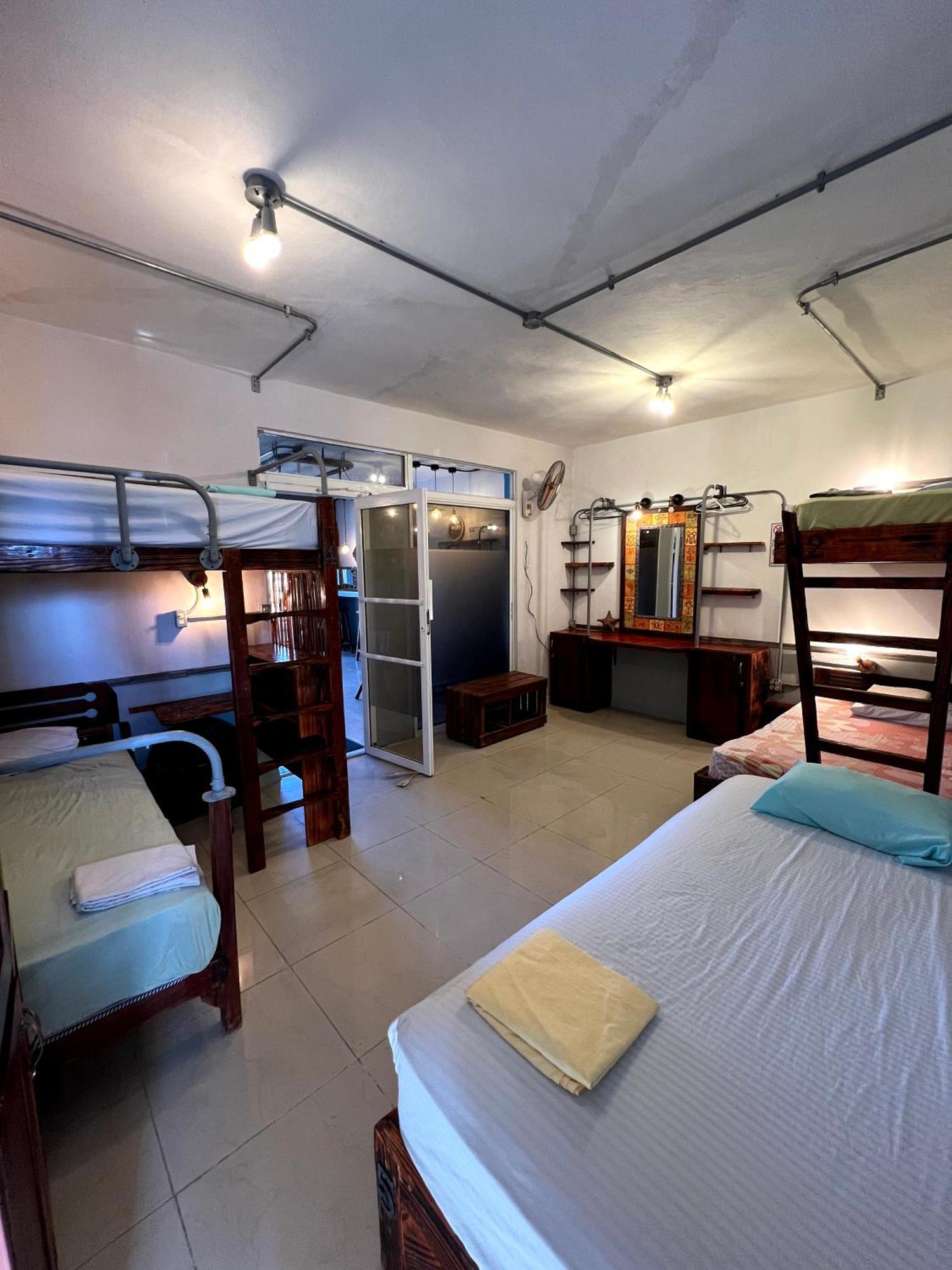 Hostal Eco Vip 1 *