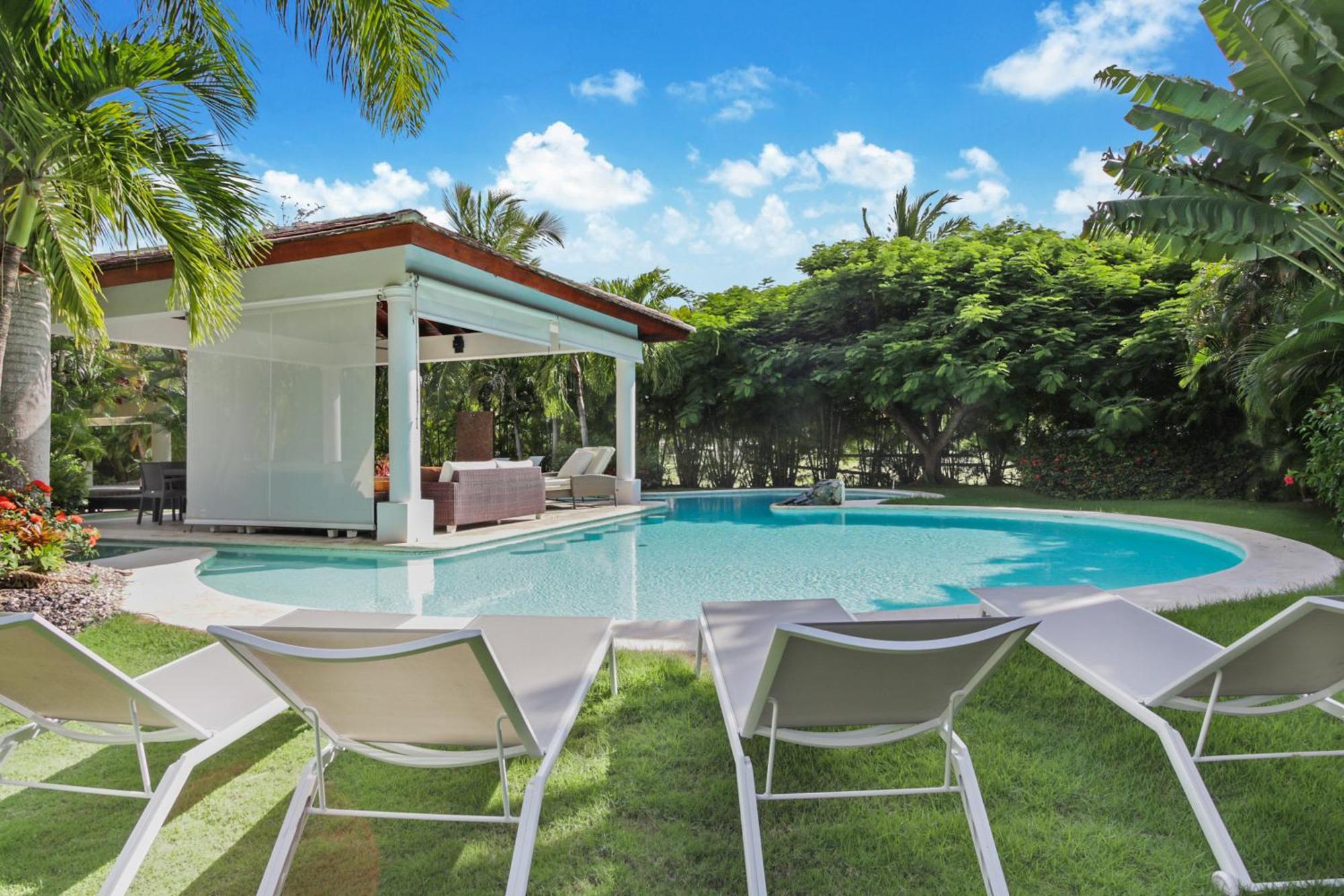 Beautiful With Pool, Gym & Maid Villa Punta Cana