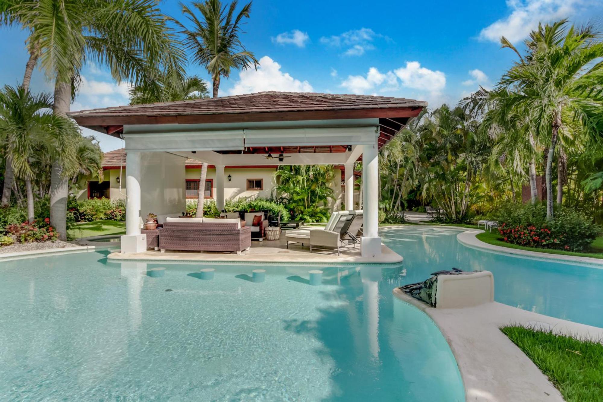 Beautiful With Pool, Gym & Maid Punta Cana