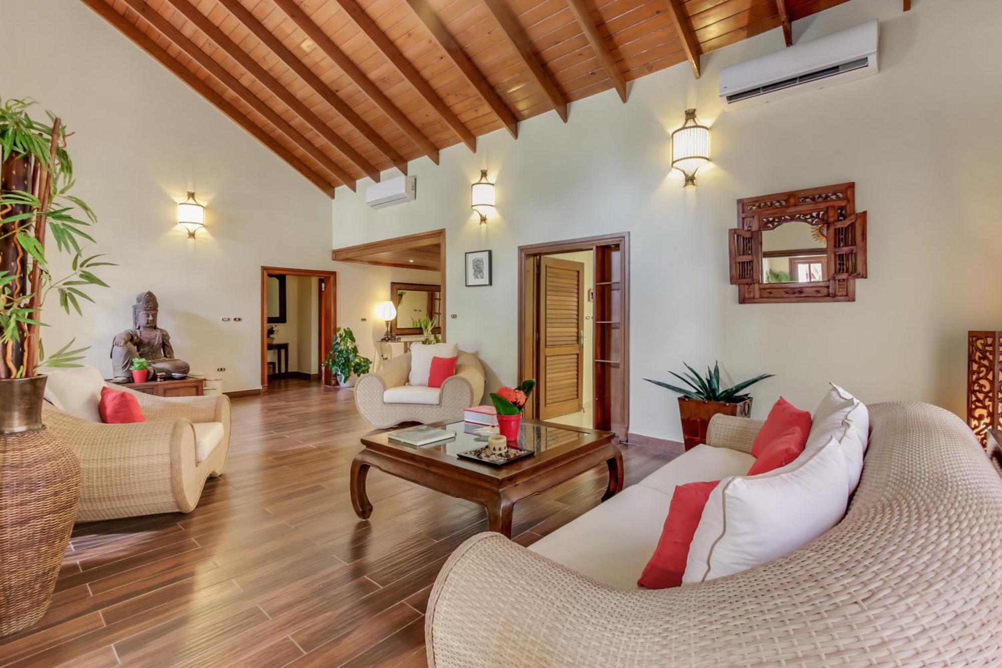 Beautiful With Pool, Gym & Maid Punta Cana