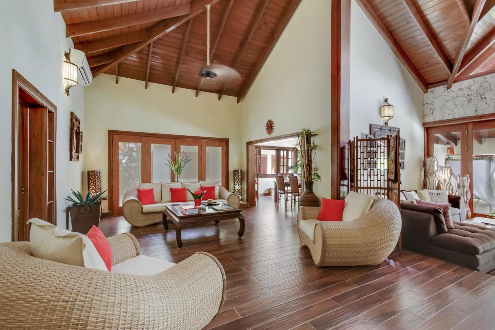 Beautiful With Pool, Gym & Maid * Punta Cana