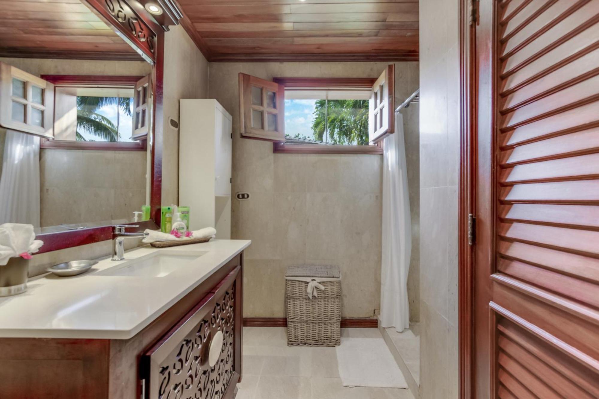 Beautiful With Pool, Gym & Maid * Punta Cana