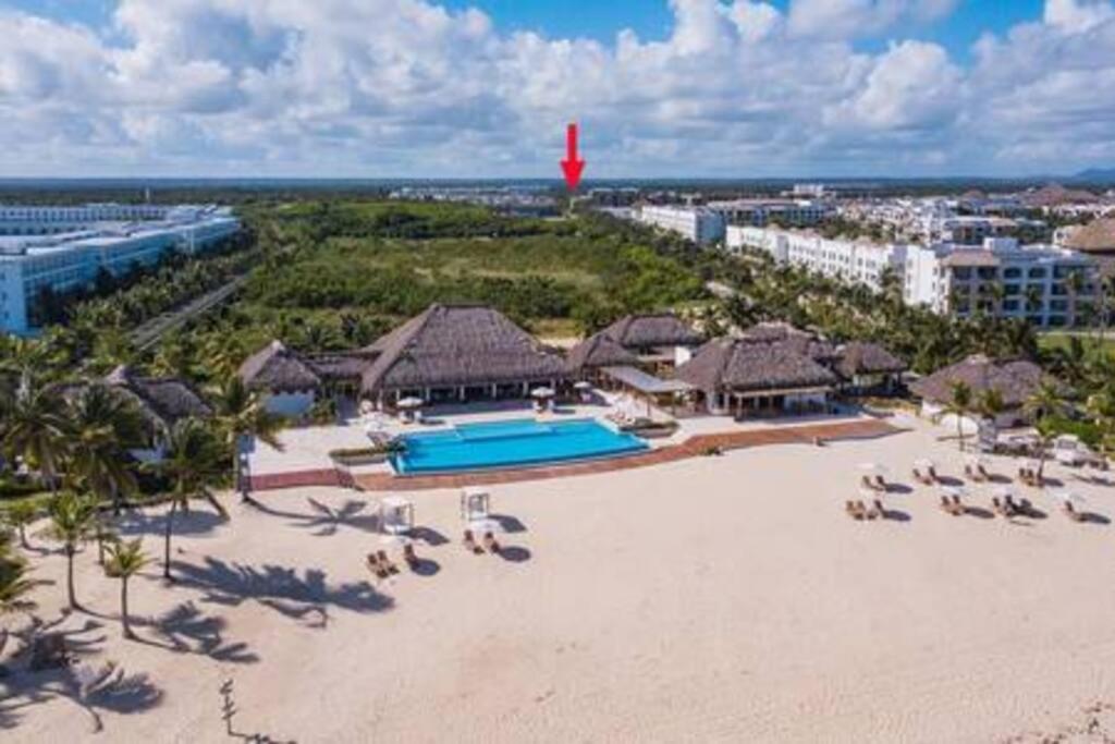 Cozy And Modern With Pool And Golf View Apartamento *