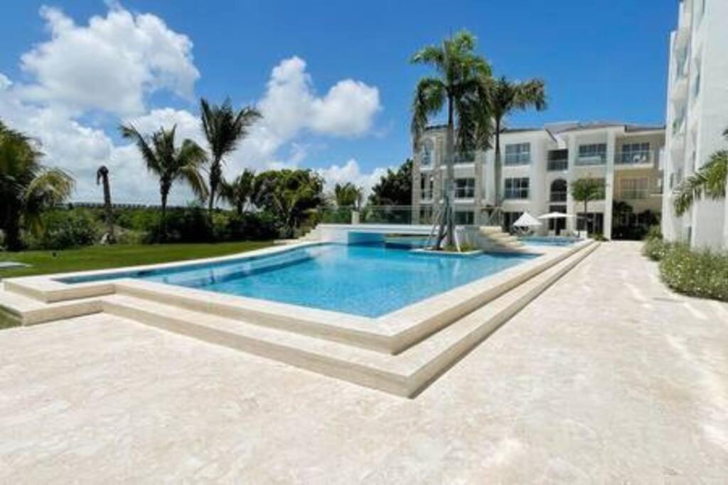 Apartamento Cozy And Modern With Pool And Golf View