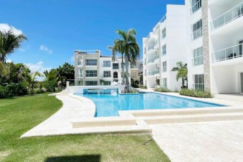 Brand New And Golf In Apartamento *