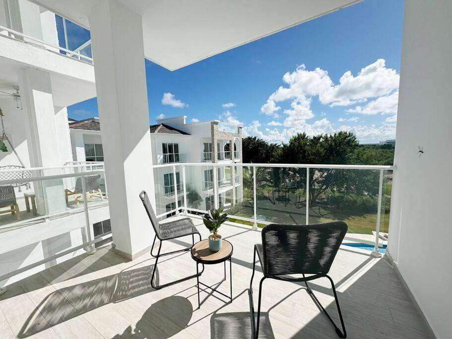 Brand New And Golf In Apartamento *