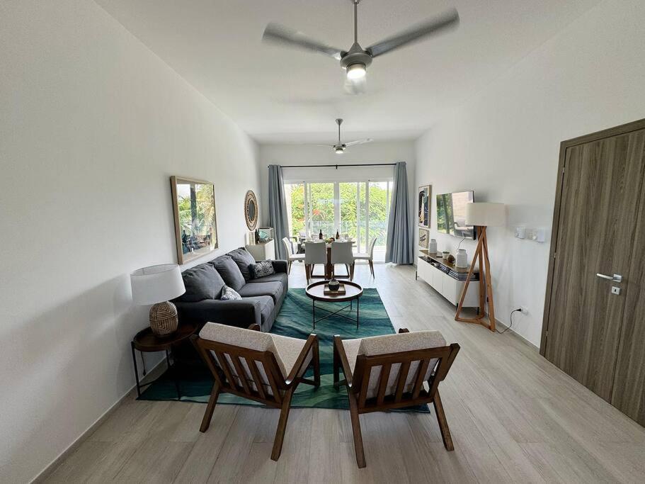 Peaceful Haven Overlooking The Golf Course