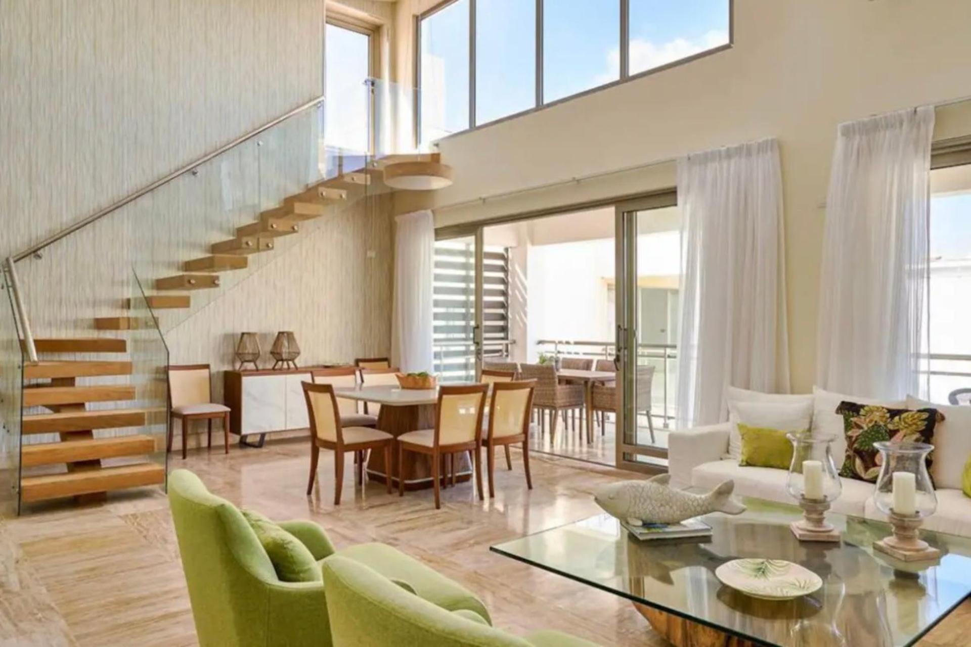 Apartahotel With Sea Views *