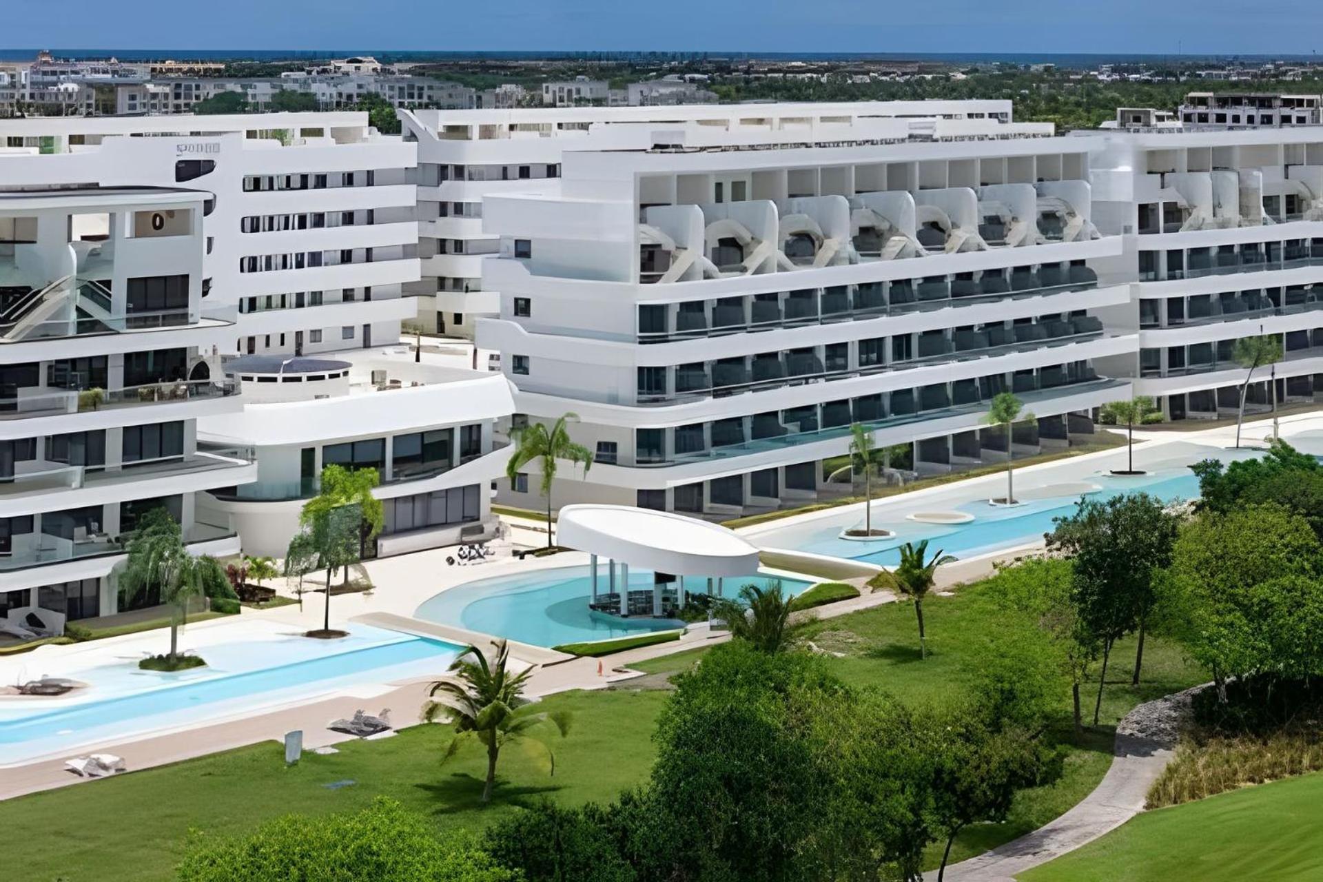 G307b: In Luxury Overlooking The Golf At Cana Apartamento *