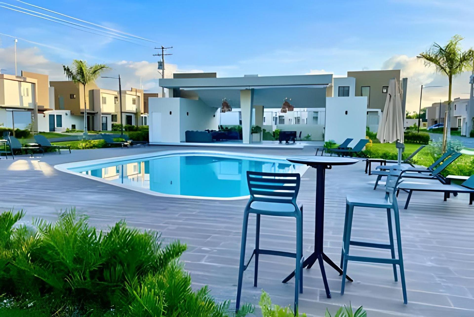 V01: Poolside Fun & Bbq For Families * Punta Cana
