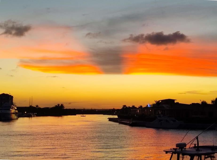 Sunset View, Walk To Pool, Hot Tub, Dining, Shops * Punta Cana