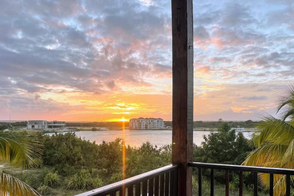 Sunset View, Walk To Pool, Hot Tub, Dining, Shops Punta Cana