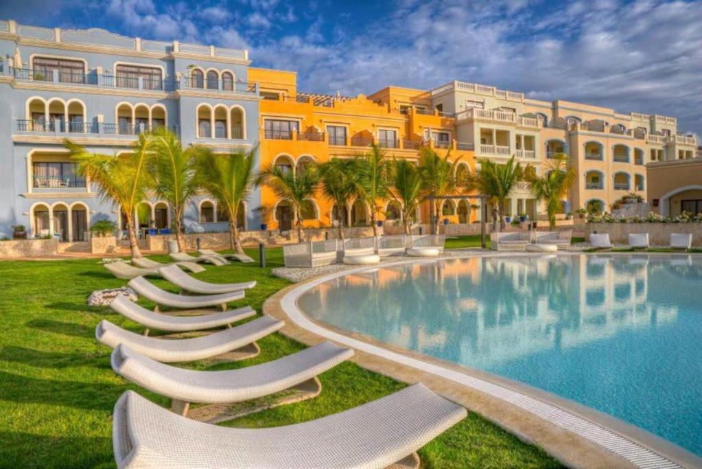 Apartamento Sunset View, Walk To Pool, Hot Tub, Dining, Shops