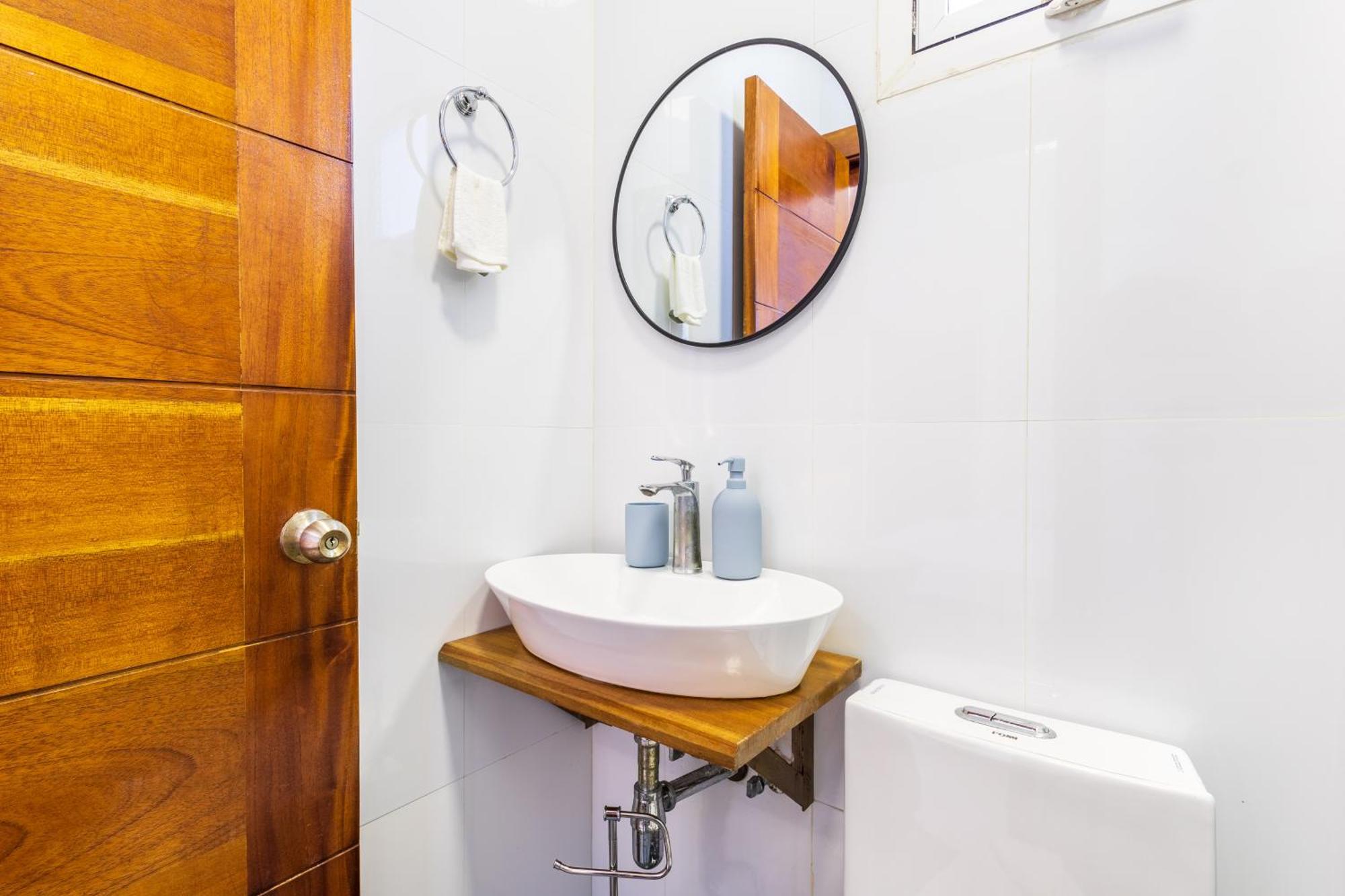 Villa Relaxing 3-bedroom With Pool & Rooftop Jacuzzi In A Secluded Setting