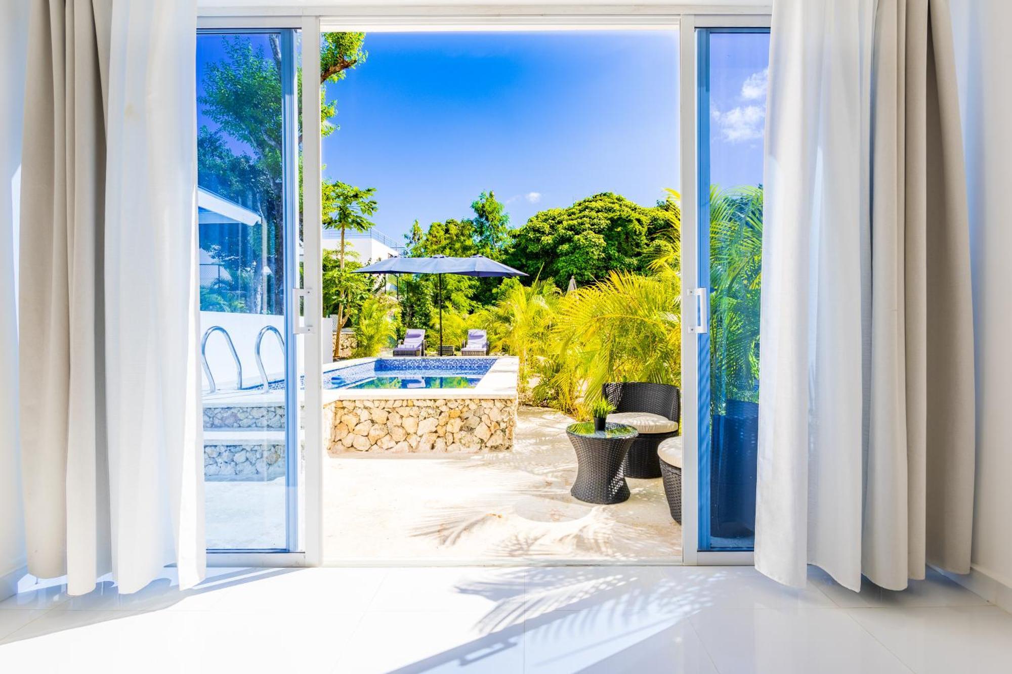 Villa Relaxing 3-bedroom With Pool & Rooftop Jacuzzi In A Secluded Setting *