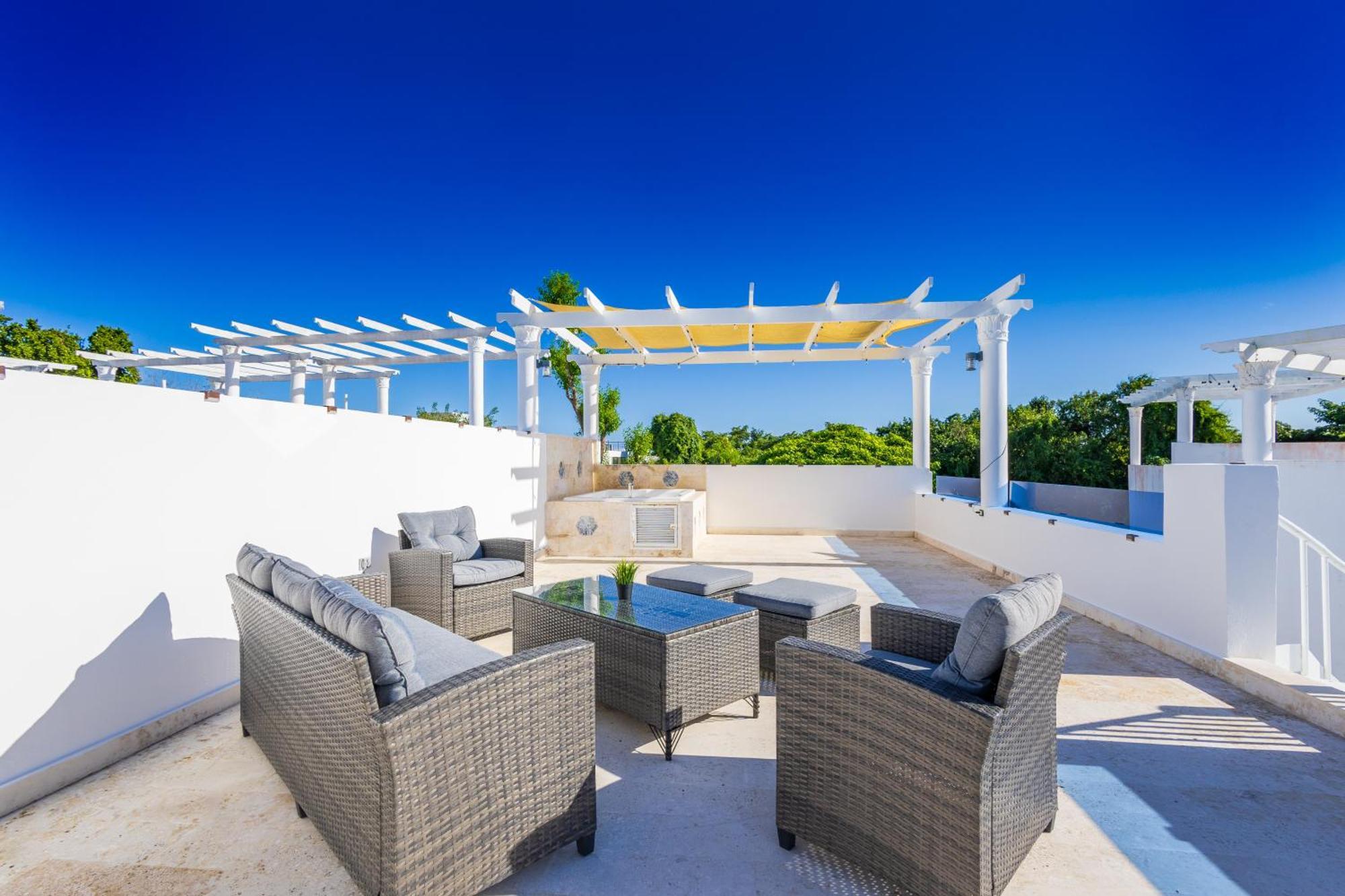 Relaxing 3-bedroom With Pool & Rooftop Jacuzzi In A Secluded Setting Villa Punta Cana