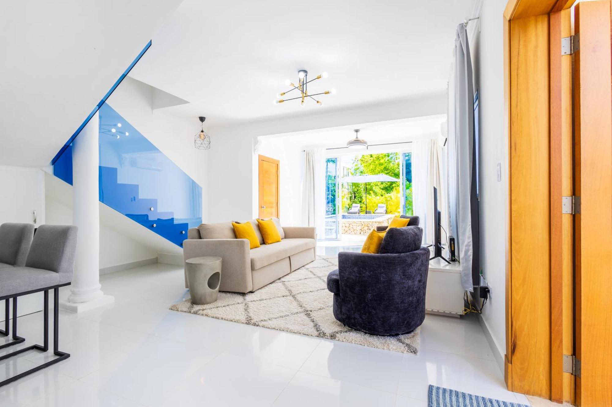 Relaxing 3-bedroom With Pool & Rooftop Jacuzzi In A Secluded Setting