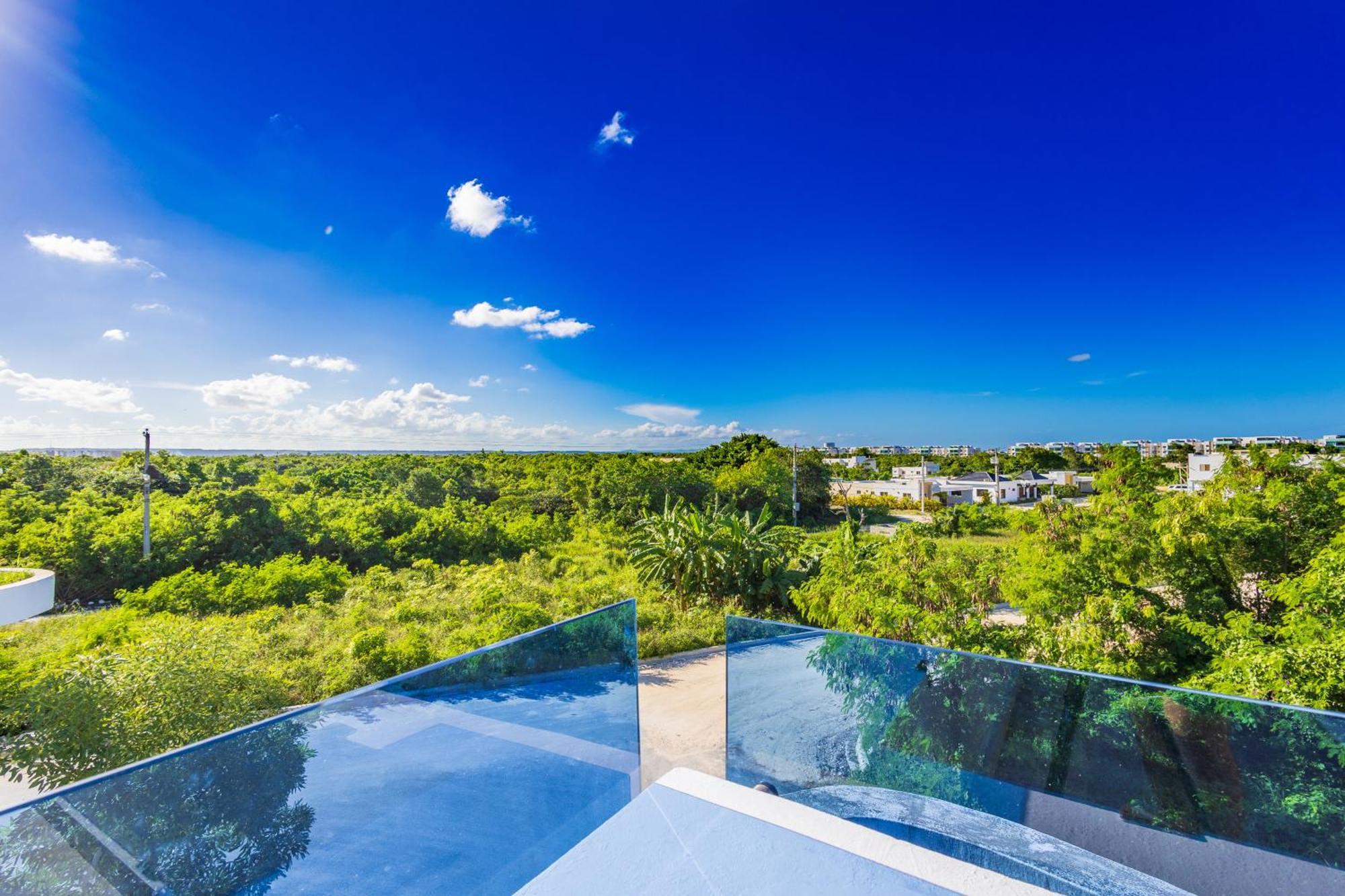 Relaxing 3-bedroom With Pool & Rooftop Jacuzzi In A Secluded Setting *