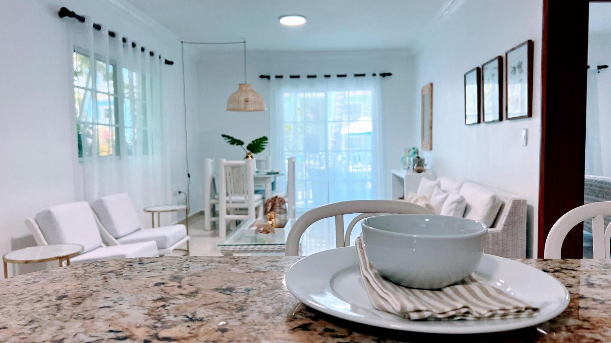 Apartamento Pool View, Walk To Beach, Shops, Dining, Fast Wifi