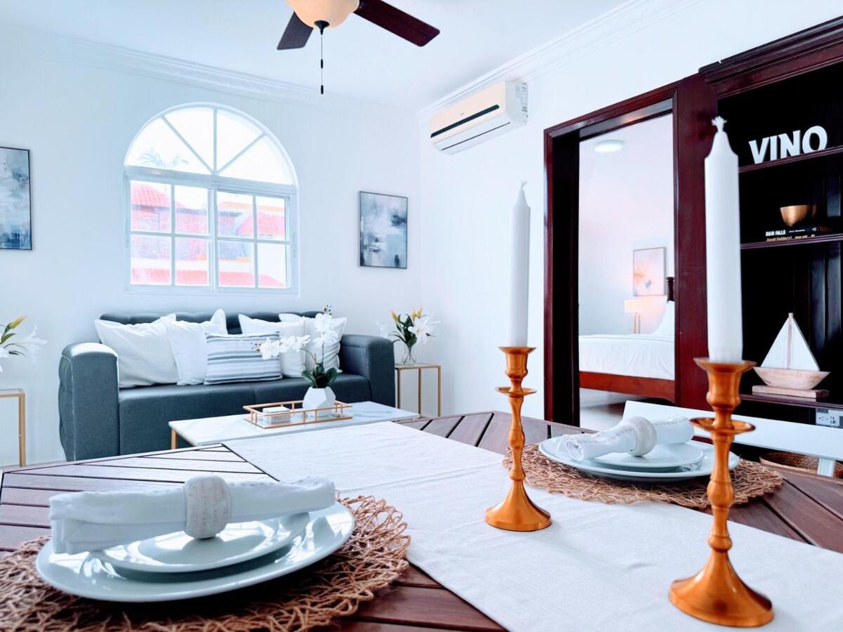 Rooftop, Pool View, Walk To Beach, Dining, Shops Apartamento Punta Cana