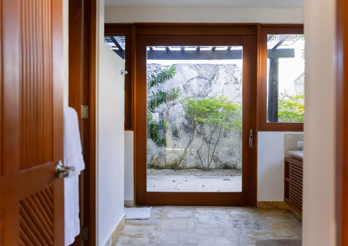 Private Exclusive Luxury *