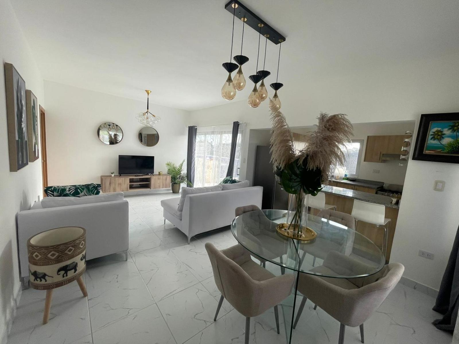 Hermosa Casa Tipo *