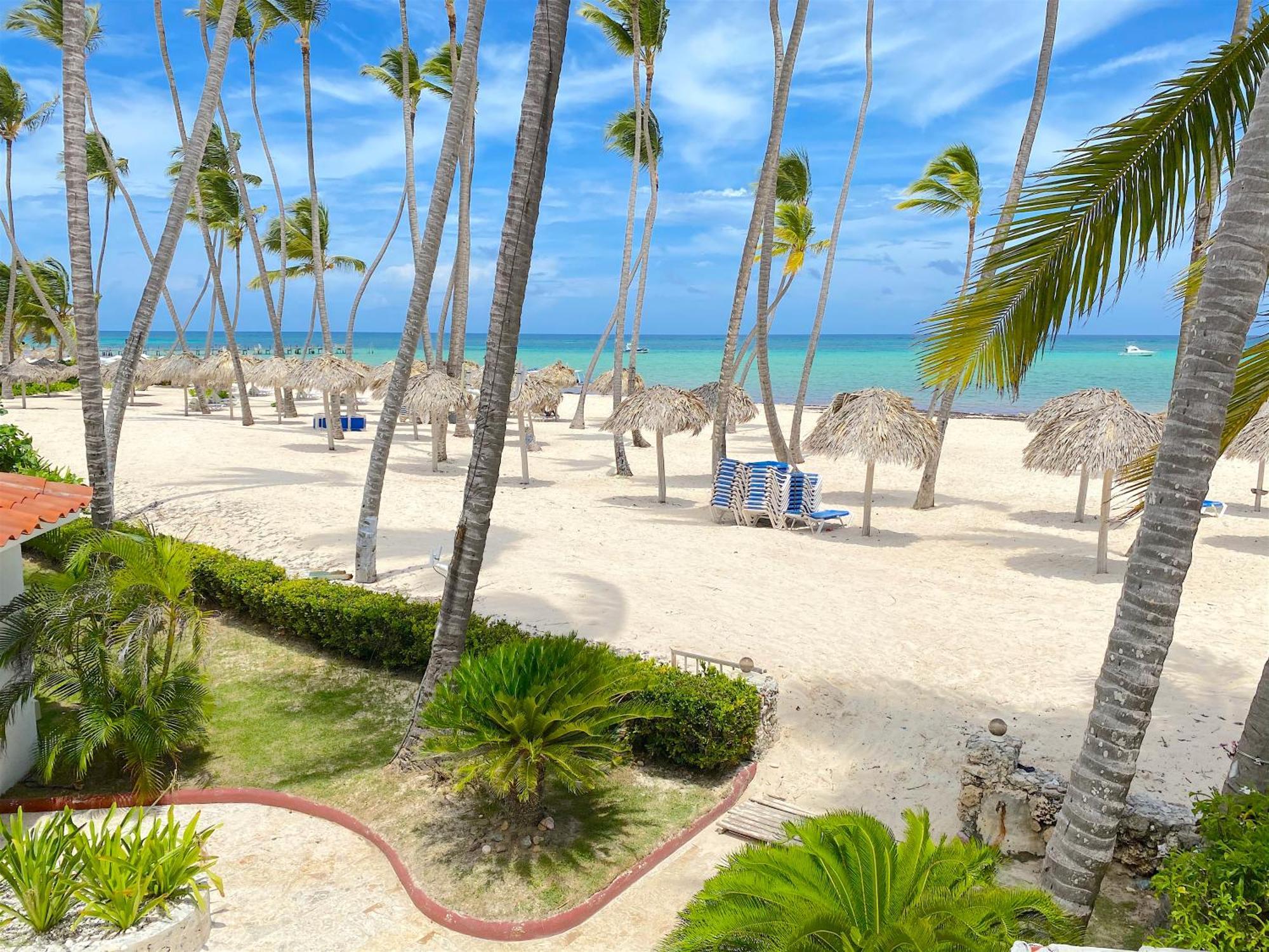 Hotel Tropical Playa Corales 5*