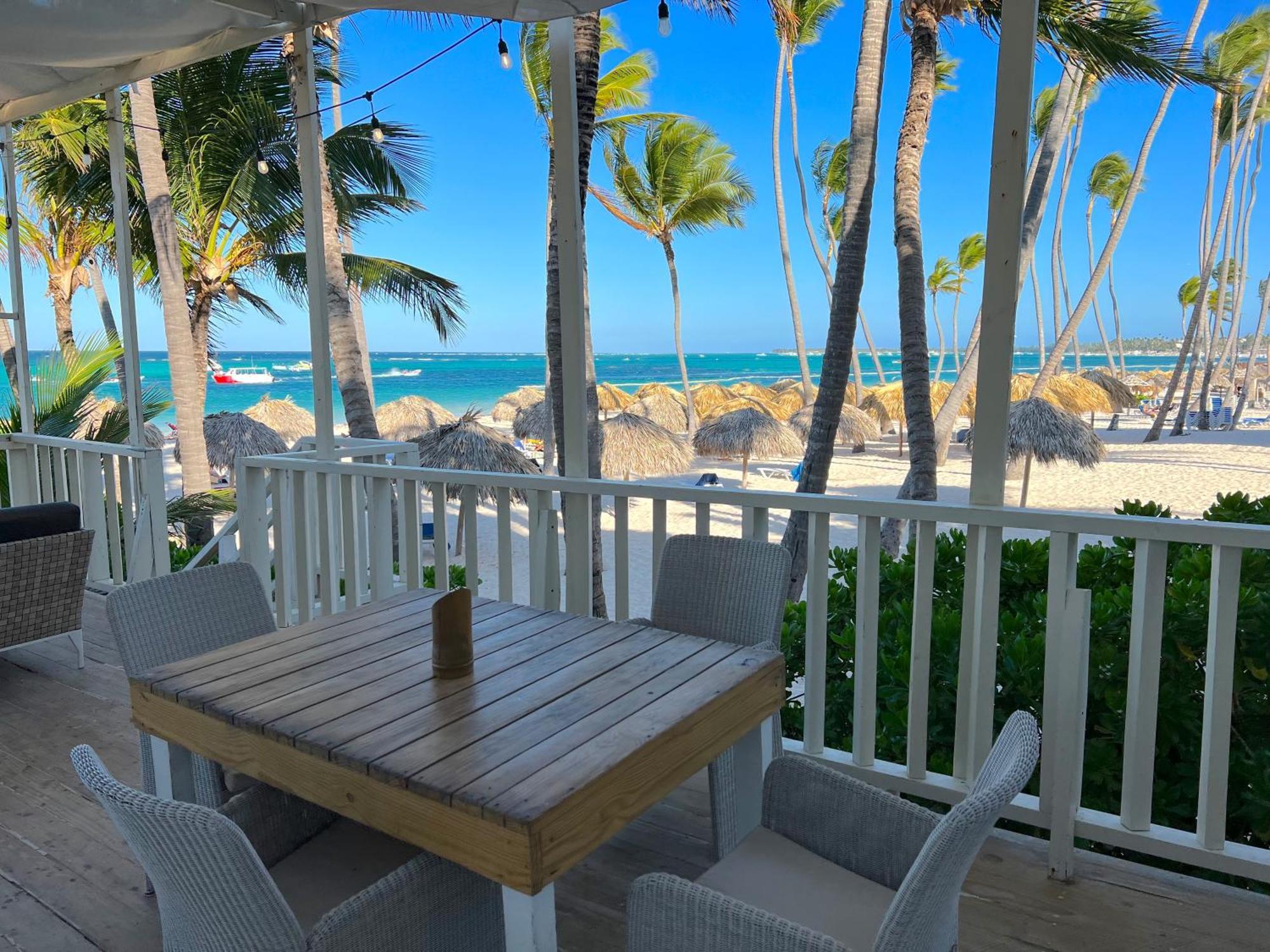 Tropical Playa Corales