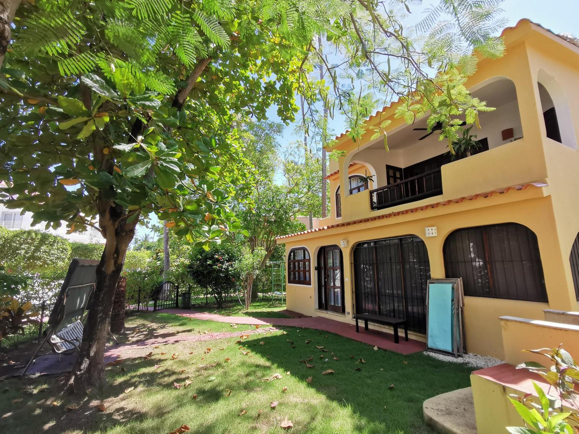 Tropical Playa Corales