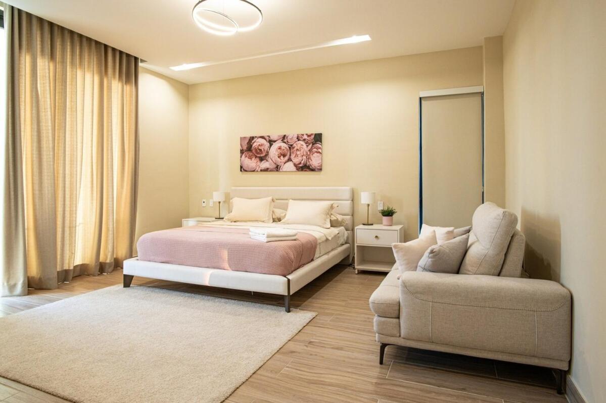 Modern Louis 6-bdr In With Maid Punta Cana