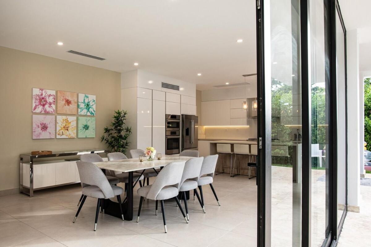 Modern Louis 6-bdr In With Maid Villa Punta Cana