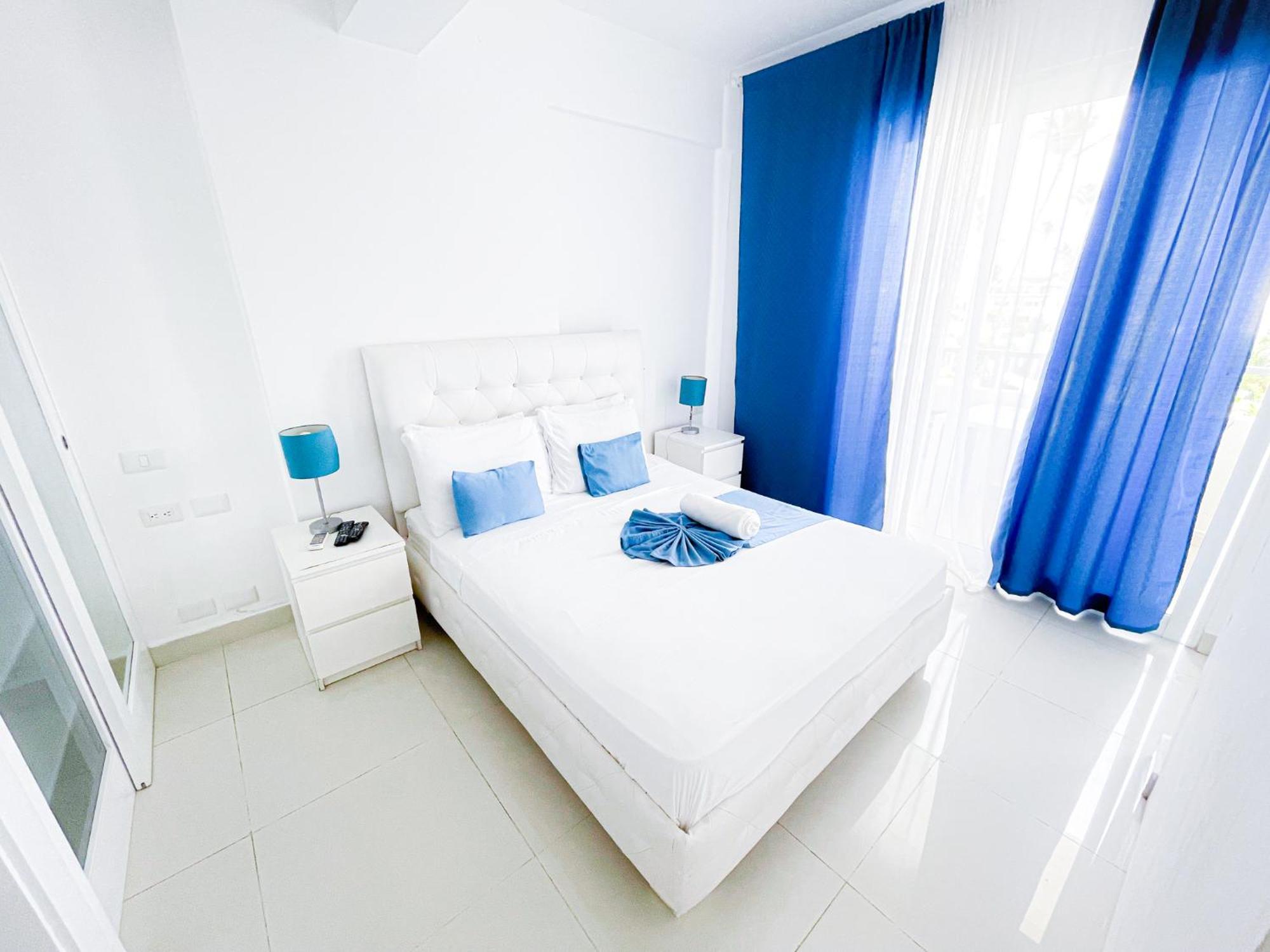 Hotel Rooftop Pool Bavaro Club &