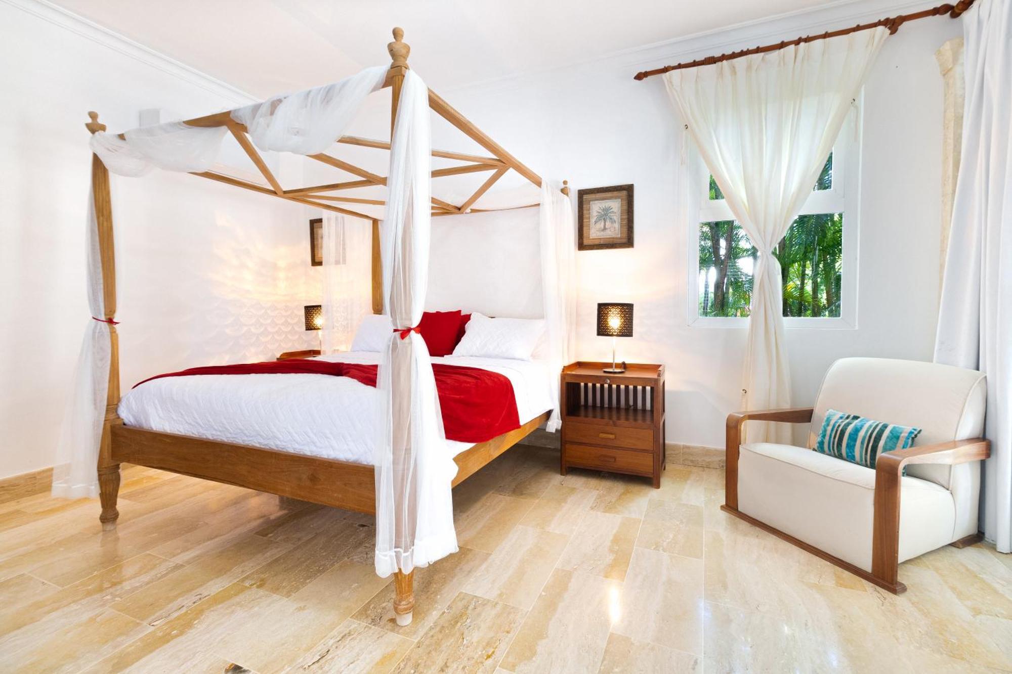6 Bedrooms And Pool Punta Cana