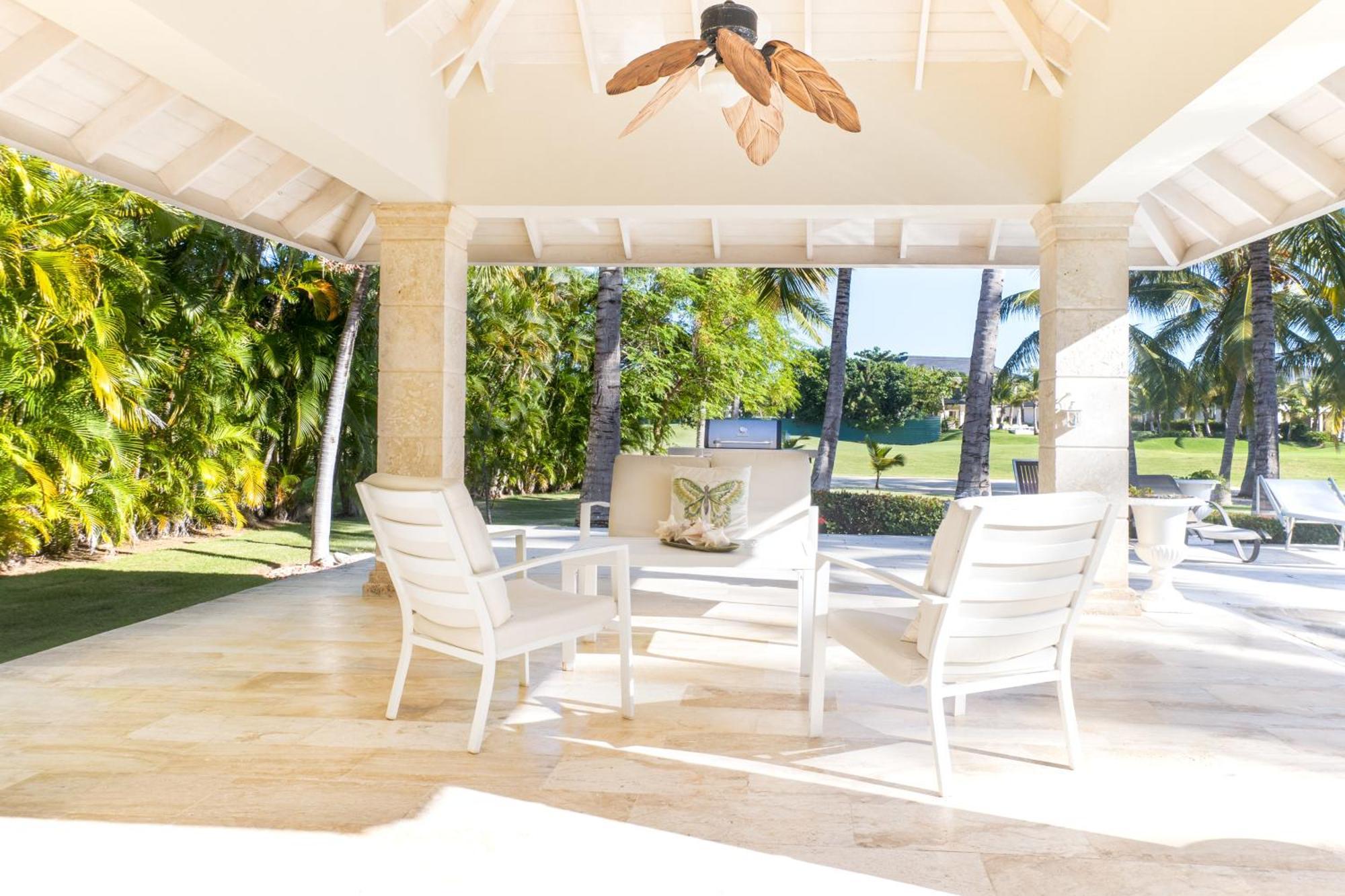 Villa 6 Bedrooms And Pool *