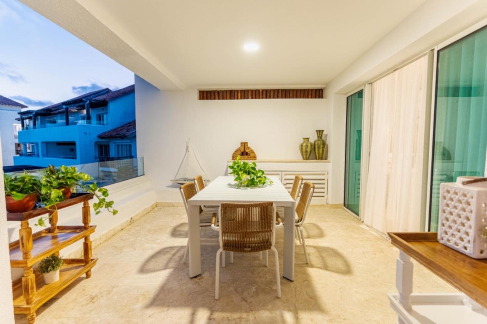 Punta Palmera Beachfront Apartamento *